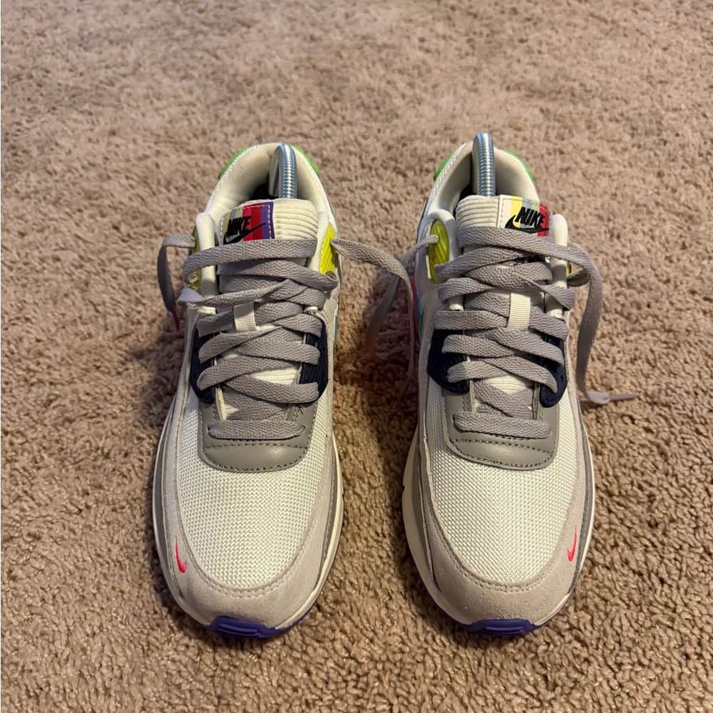 Nike GS/Youth Air Max 90 trainers in white and multi-colour